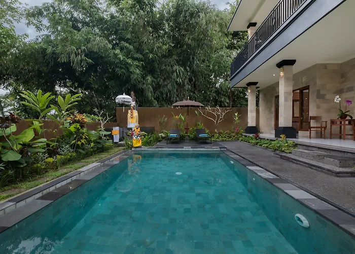 Puri Astina Villa *
