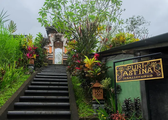 Puri Astina Villa *