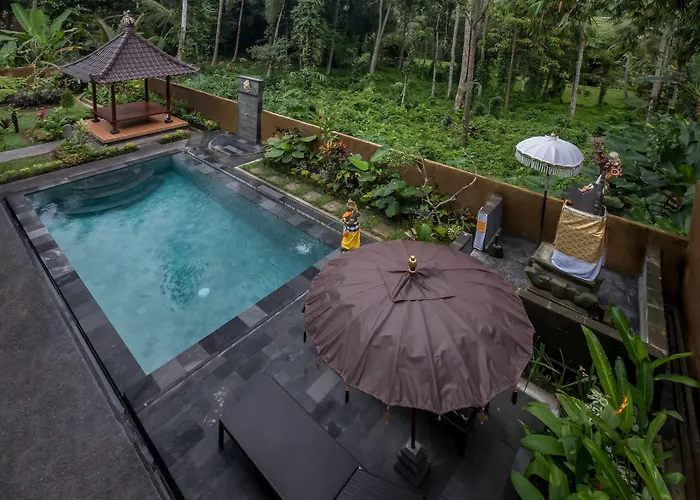 Puri Astina Villa